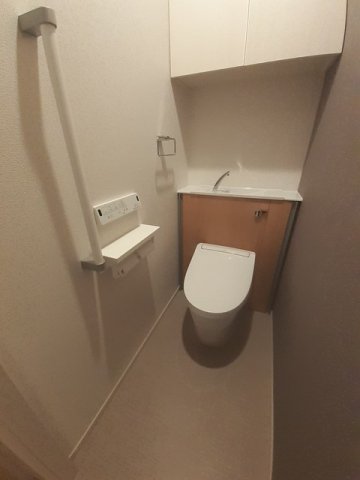 トイレ　コンパクトで使いやすいトイレです
