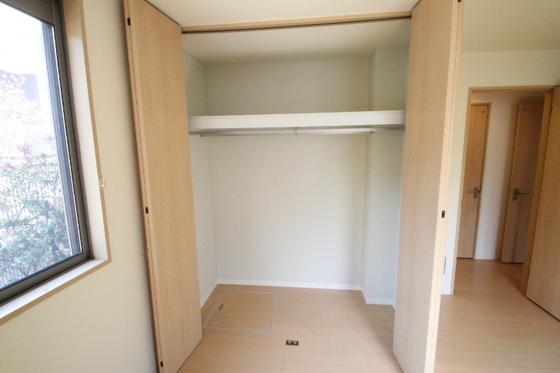 収納　※別部屋の写真です