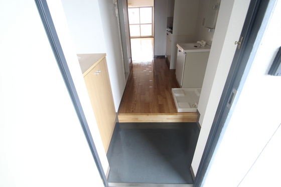 玄関　※別の部屋の写真です