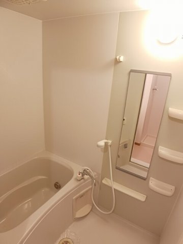 バス・シャワールーム　きれいなお風呂です