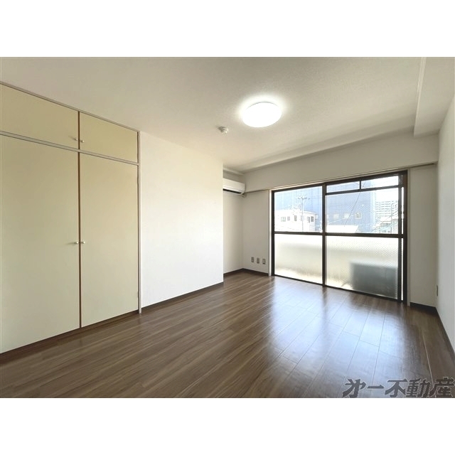 居室・リビング　洋室