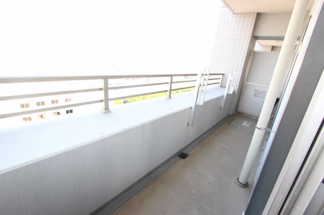 バルコニー　バルコニーも広々