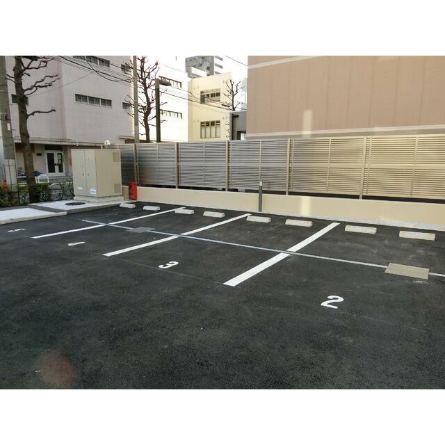 駐車場　2015年3月撮影