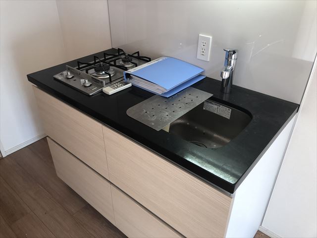 キッチン　※別部屋参考写真