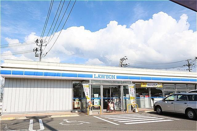 スーパー　ローソン秋田飯島薬師田店（スーパー）まで300m
