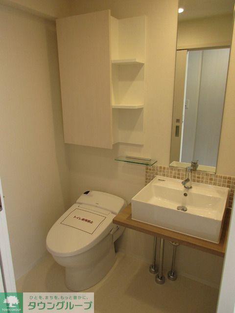 洗面設備　B タイプ2016年2月撮影 同タイプ1303号室の写真で…