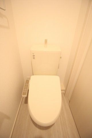 トイレ　フォレストメゾン六義園　豊島区巣鴨1