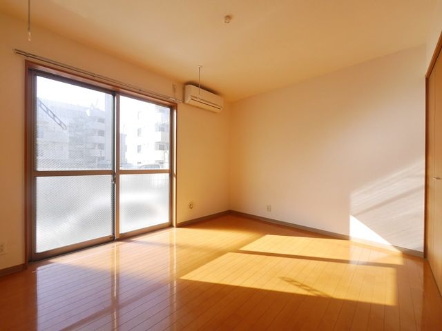 居室・リビング　★お部屋探しはタウンハウジング稲田堤店まで★