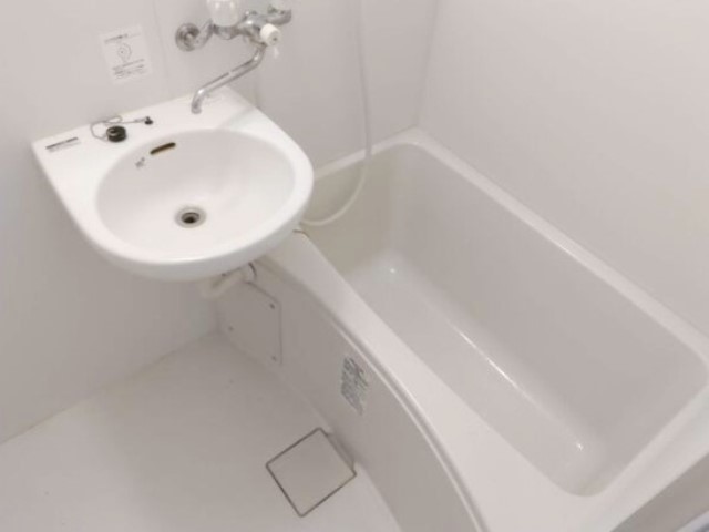 バス・シャワールーム　別部屋同仕様タイプ