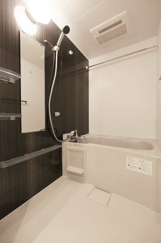 バス・シャワールーム　バスルーム