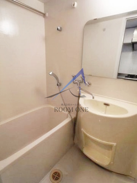 バス・シャワールーム　お風呂です。