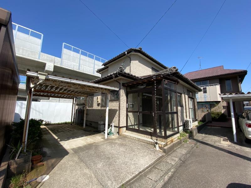 建物外観　カーポートはありません