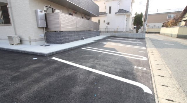 駐車場　駐車場