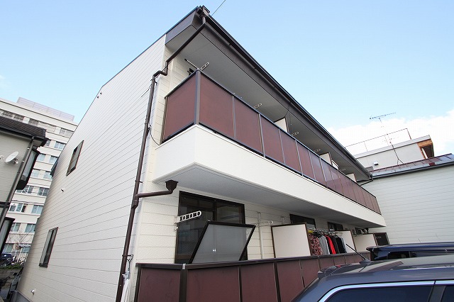 建物外観　南向きで日当たり良好です。