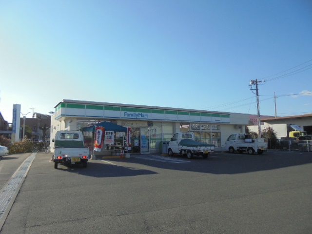 コンビニ　ファミリーマート　駅家万能倉店（コンビニ）まで828m