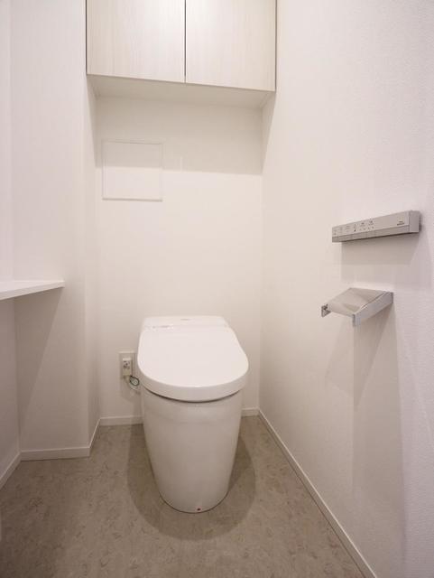 トイレ　※写真は同タイプ住戸です。