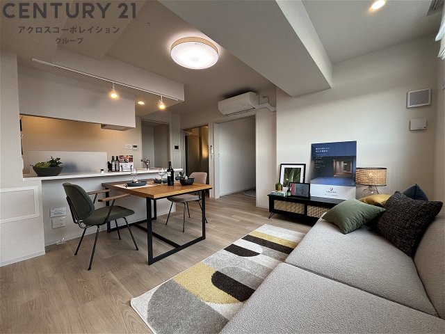 居室・リビング　陽当たり良好！明るいリビングです！