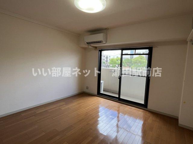 居室・リビング　同仕様写真