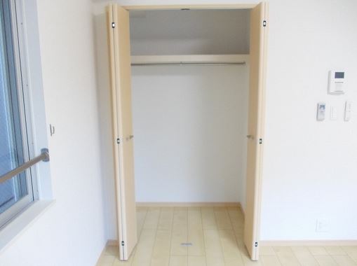 収納　★ハンガーラック付き収納★