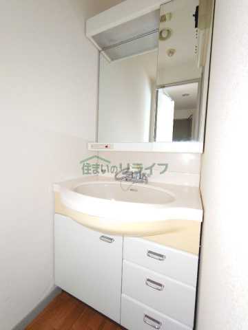 洗面設備　別部屋の参考写真です