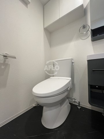 トイレ　セレニテ堺筋本町リアン　トイレ