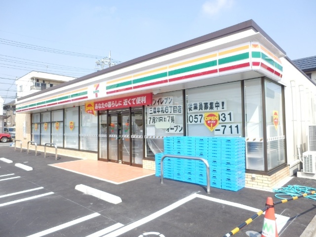 コンビニ　セブンイレブン三鷹牟礼６丁目店（コンビニ）まで60m