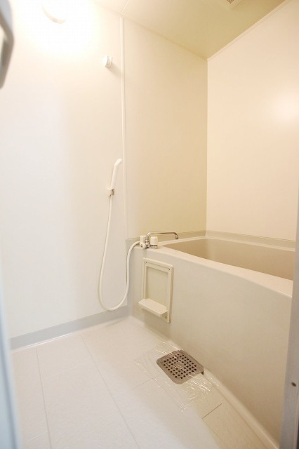 バス・シャワールーム　別号室の写真です。