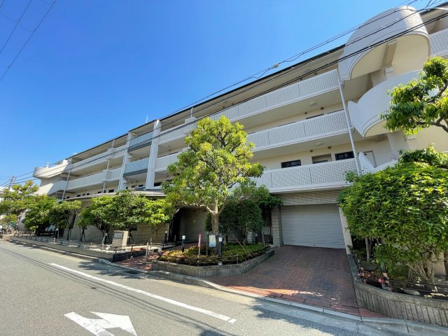 建物外観　敷地内に駐輪場があります！