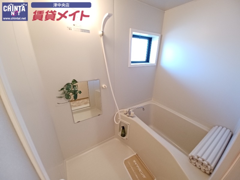 バス・シャワールーム　反転タイプ参考写真
