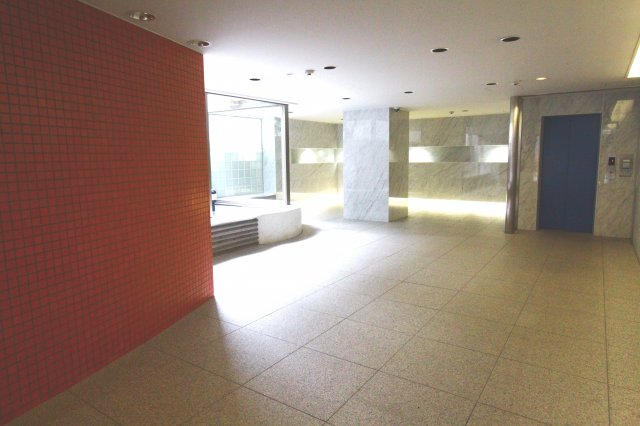 ロビー　※参考写真