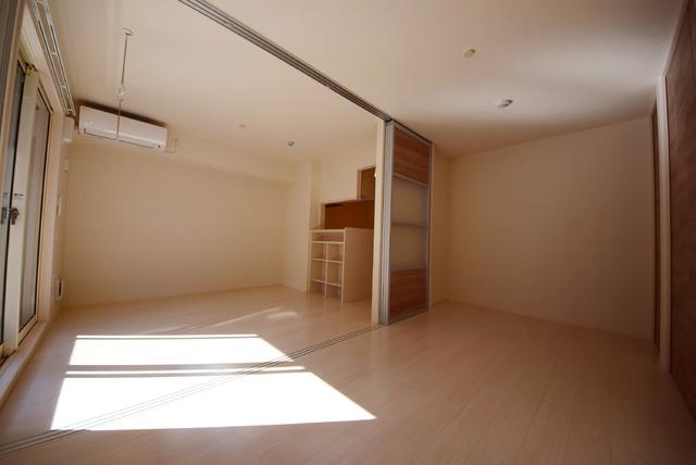 その他部屋・スペース　白基調の洋室♪