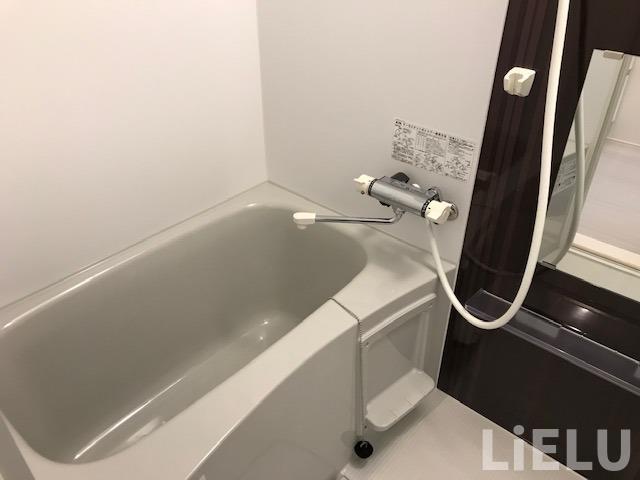 バス・シャワールーム　※同シリーズ物件の写真になります