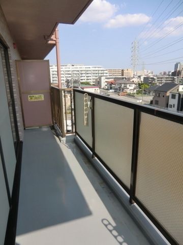 バルコニー　広々バルコニーです