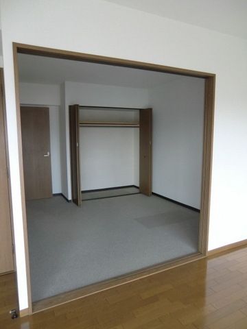 収納　広々クローゼットです