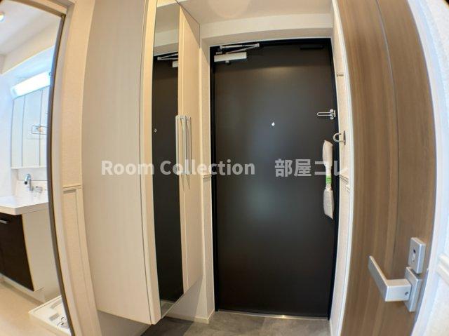 玄関　※同物件他部屋写真　反転・色違いの場合有　現状優先