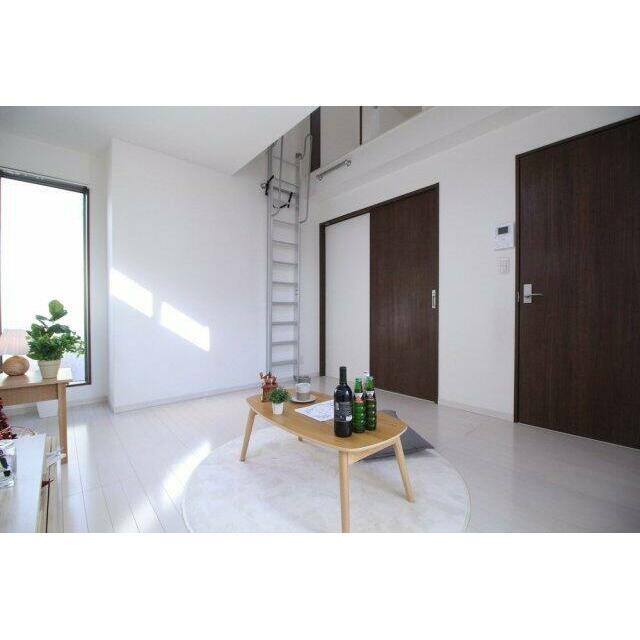 居室・リビング　※家具・小物はイメージです