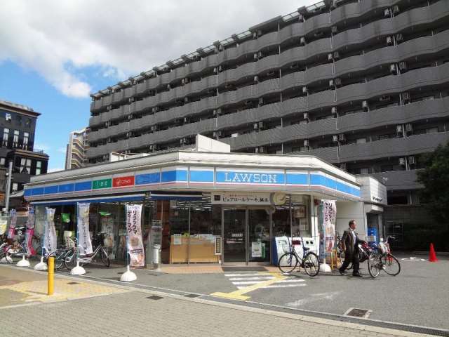 コンビニ　ローソン（コンビニ）まで638m