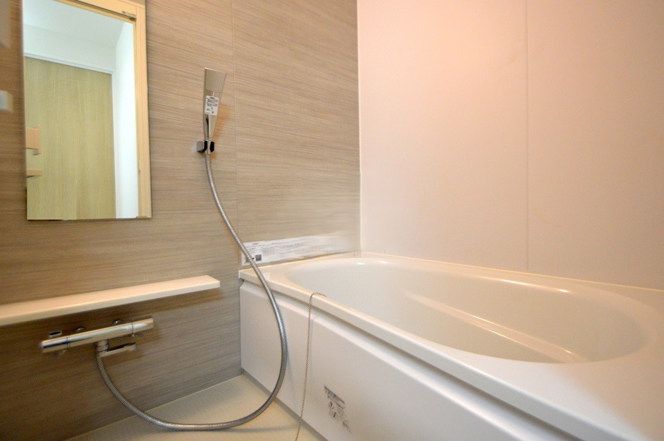 バス・シャワールーム　風呂