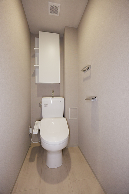 トイレ　※写真は同タイプ住戸です。