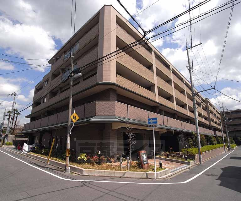 建物外観　閑静な住宅街にあります。