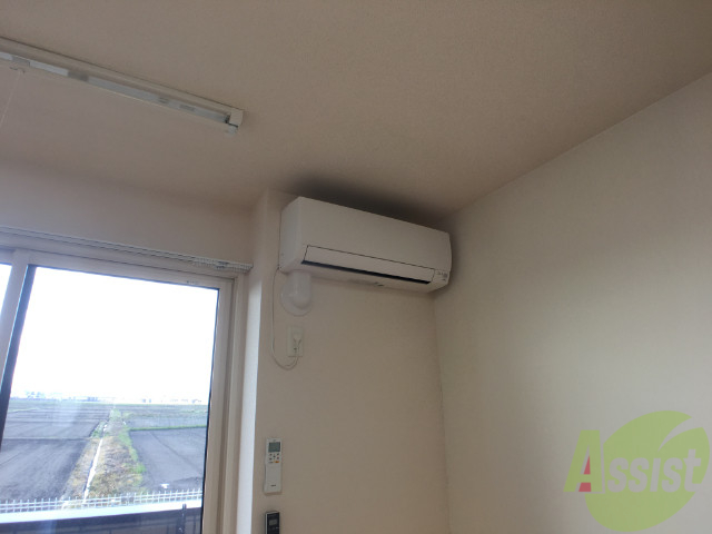 その他設備　エアコンがついていました。これからの季節は欠かせないですね。