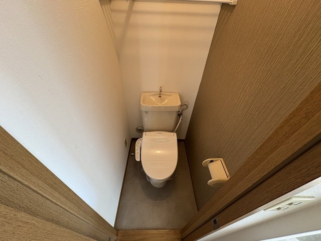 トイレ　落ち着いたトイレです