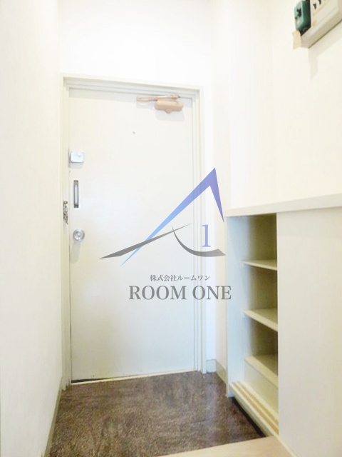 玄関　玄関です。