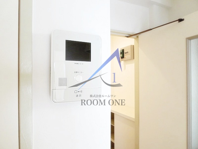 セキュリティ　モニター付インターホンです。