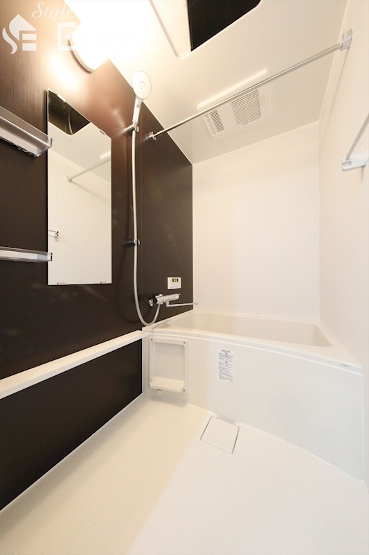 バス・シャワールーム　バスルーム