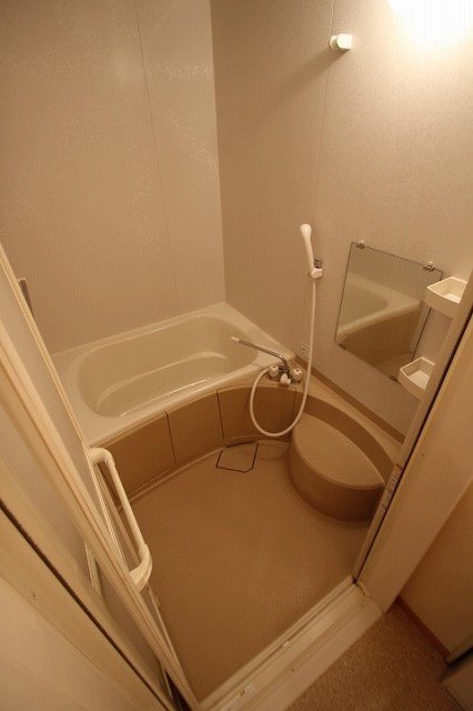 バス・シャワールーム　同物件別室