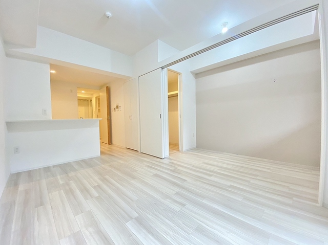 居室・リビング　フローリング