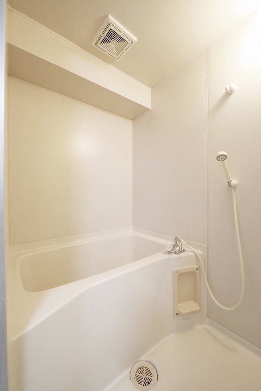 バス・シャワールーム　バスルーム　バス・トイレ別