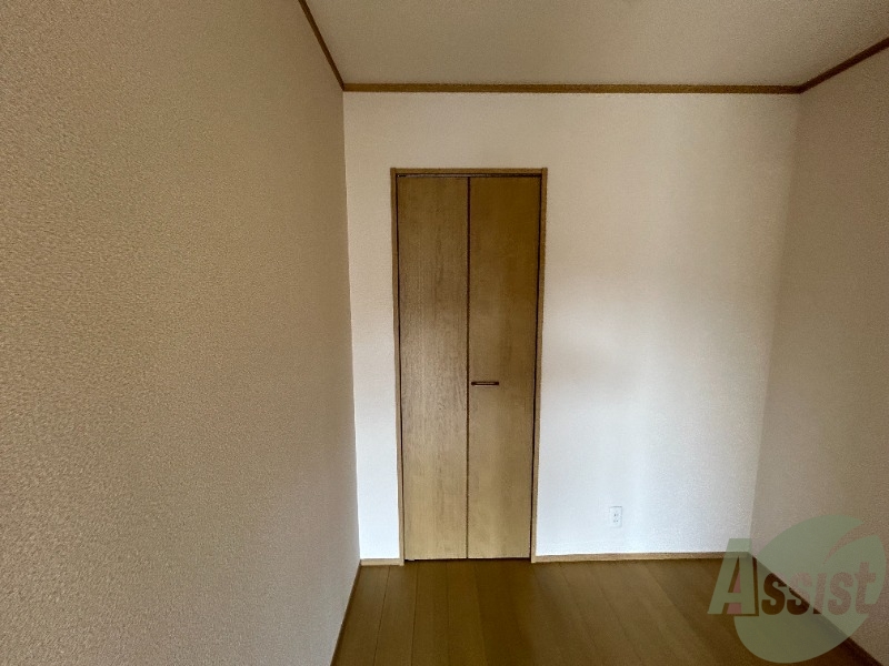 収納　収納はこちら。中の様子が気になりますね。。