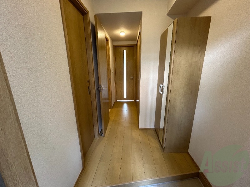 玄関　玄関から撮影しました。広々としていますね！